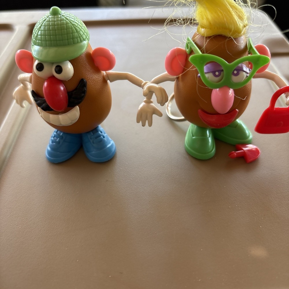 Vintage Mr. & Mrs. Potato Heads Miniature Toy Keychain‎ 1998 w/ Accessories